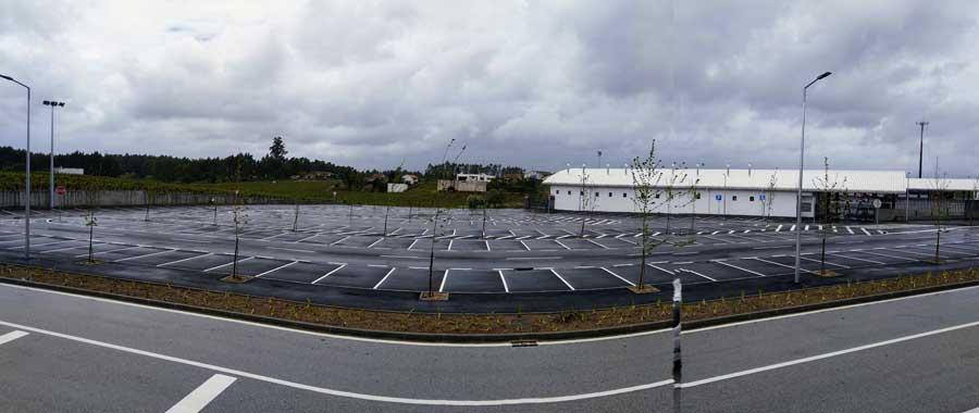 Arranjo da envolvente ao Mercado Municipal de Vilarinho do Bairro