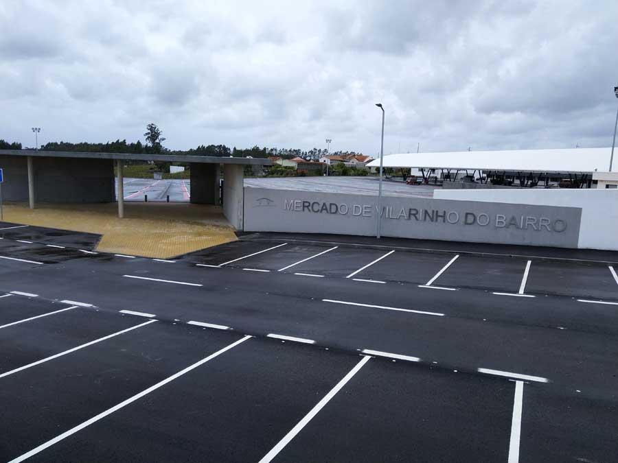 Arranjo da envolvente ao Mercado Municipal de Vilarinho do Bairro