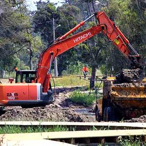 Desassoreamento dos viveiros de Mira Desassoreamento dos viveiros de Mira